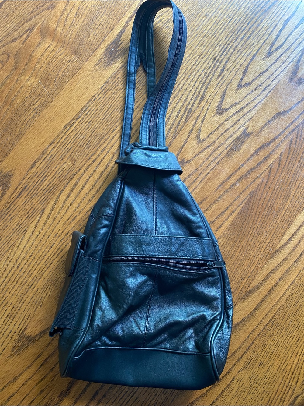 Black backpack-Classic Everyday Carry